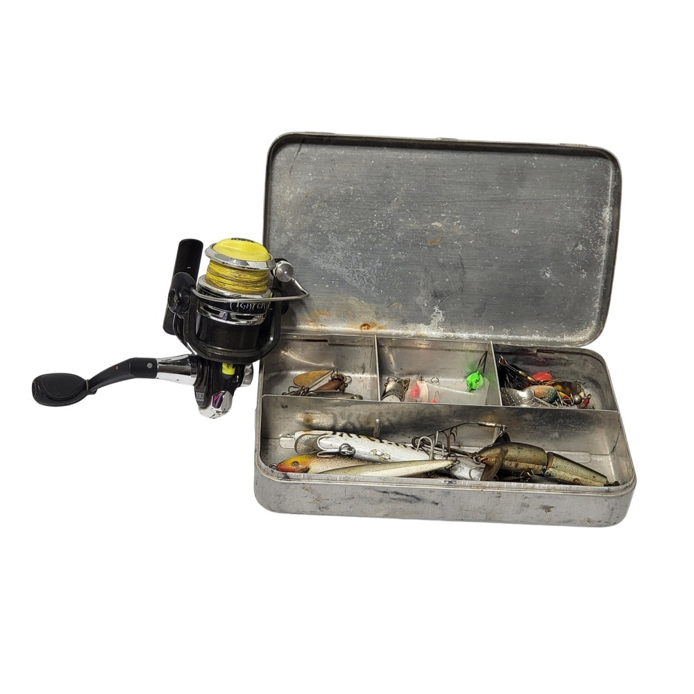 Zebco Crappie Fighter Spinning Reel CRFUL-GWL4 and Vintage Metal Tackle Box Lot*